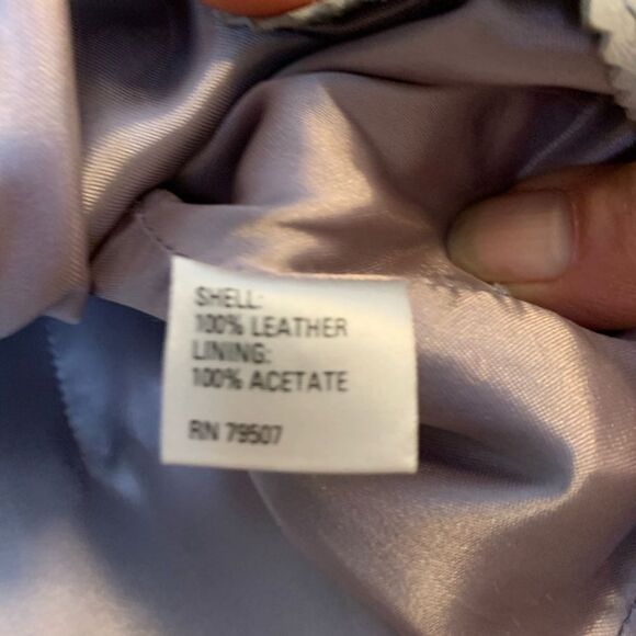 Isda&Co light grey V-neck fine leather jacket, buttons in front, Large - Picture 8 of 8